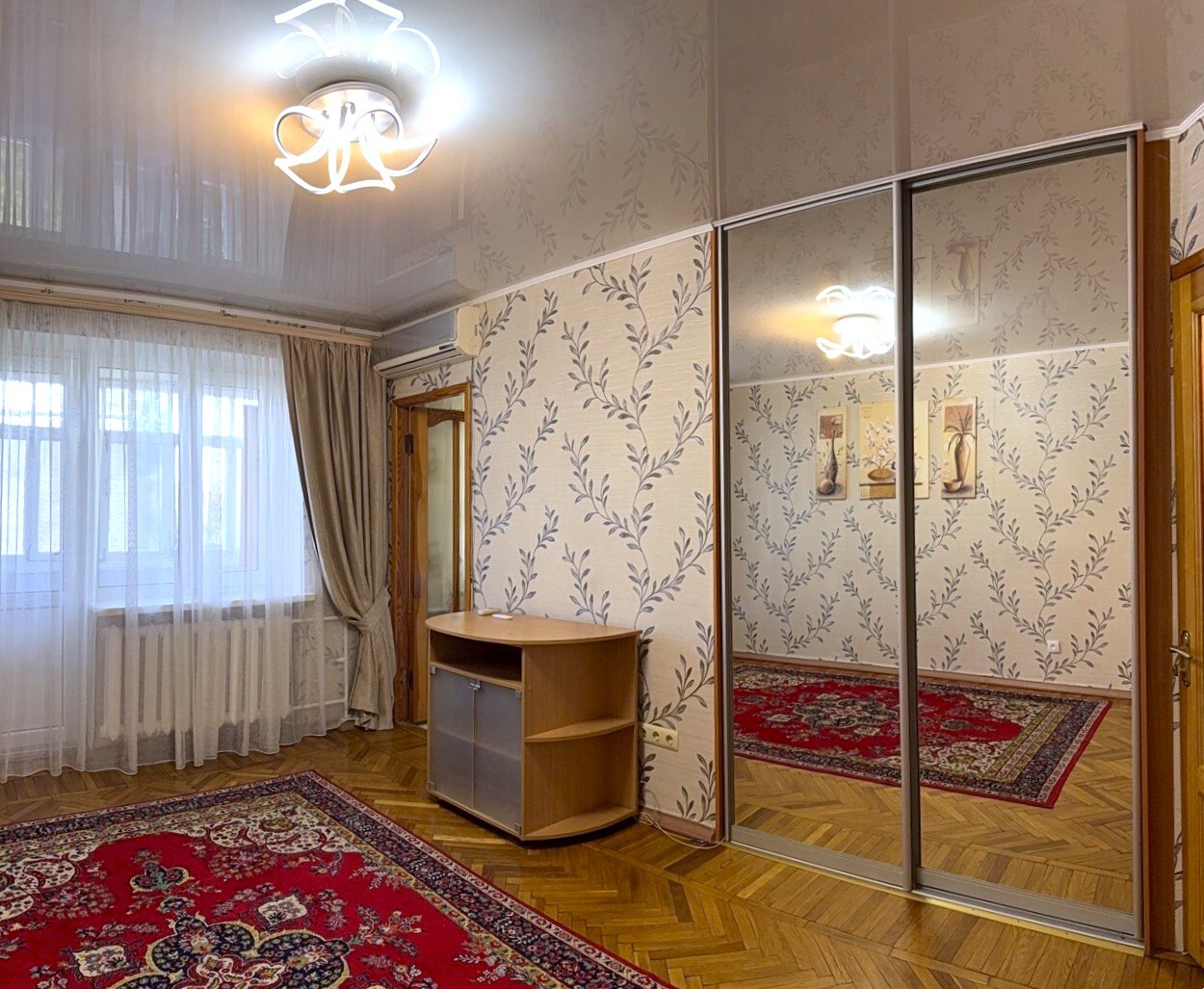 Продажа 2-комнатной квартиры 43.4 м², Варненская ул., 12/3