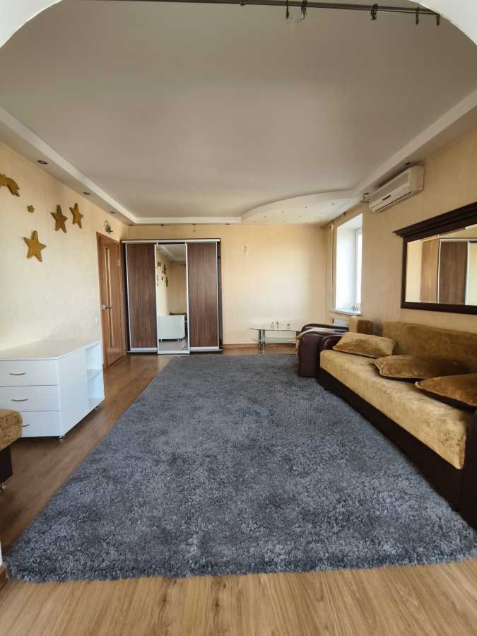 Продажа 1-комнатной квартиры 42 м², Семена Палия ул.