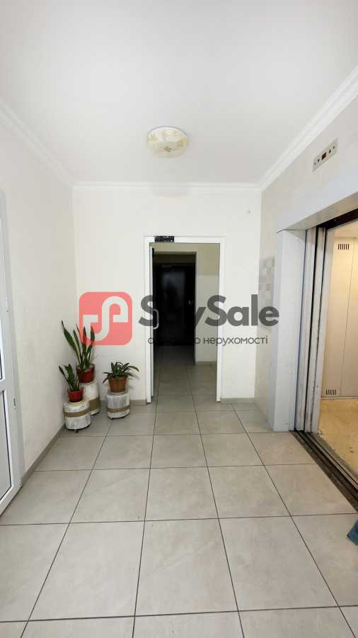 Продажа 4-комнатной квартиры 105 м², Анны Ахматовой ул., 43