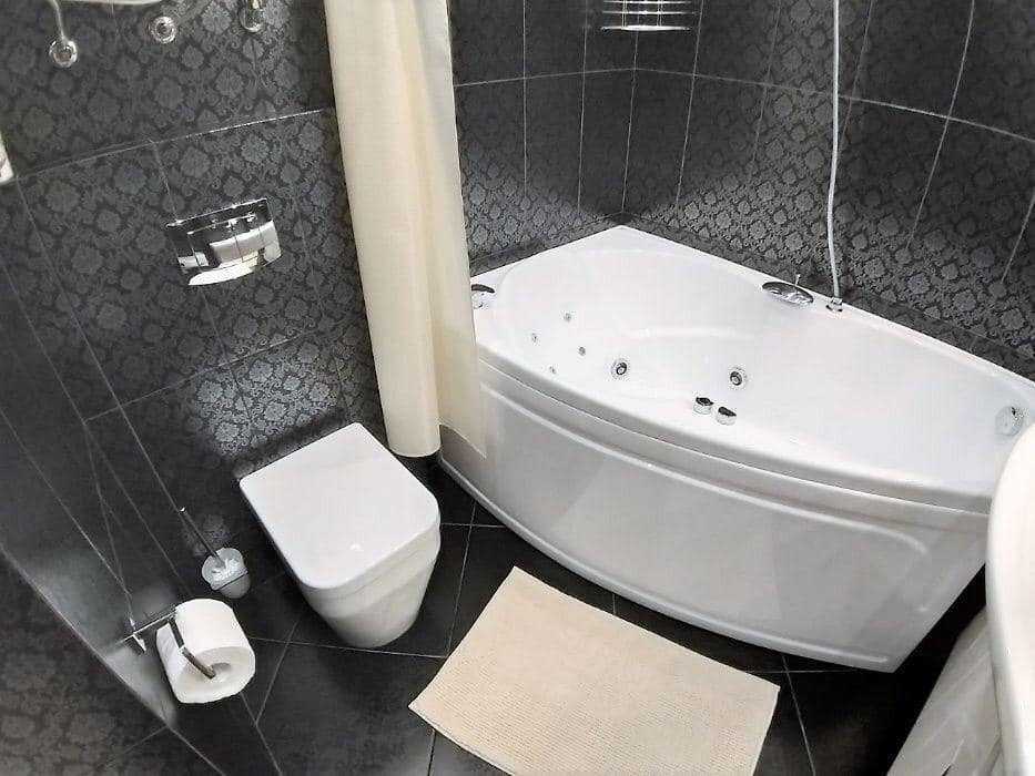 Аренда 1-комнатной квартиры 55 м², Академика Филатова ул., 2/1