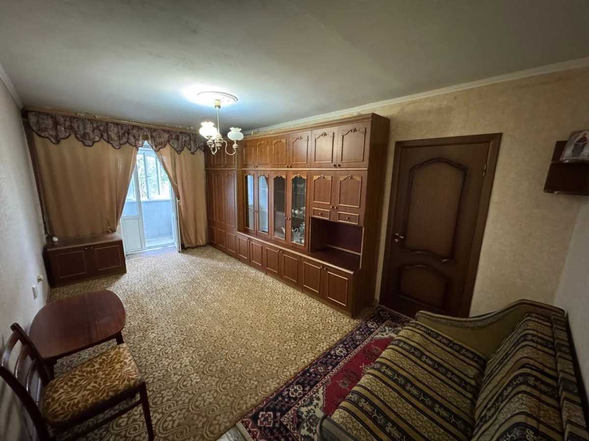 Продажа 2-комнатной квартиры 48 м², Олеся Гончара ул.