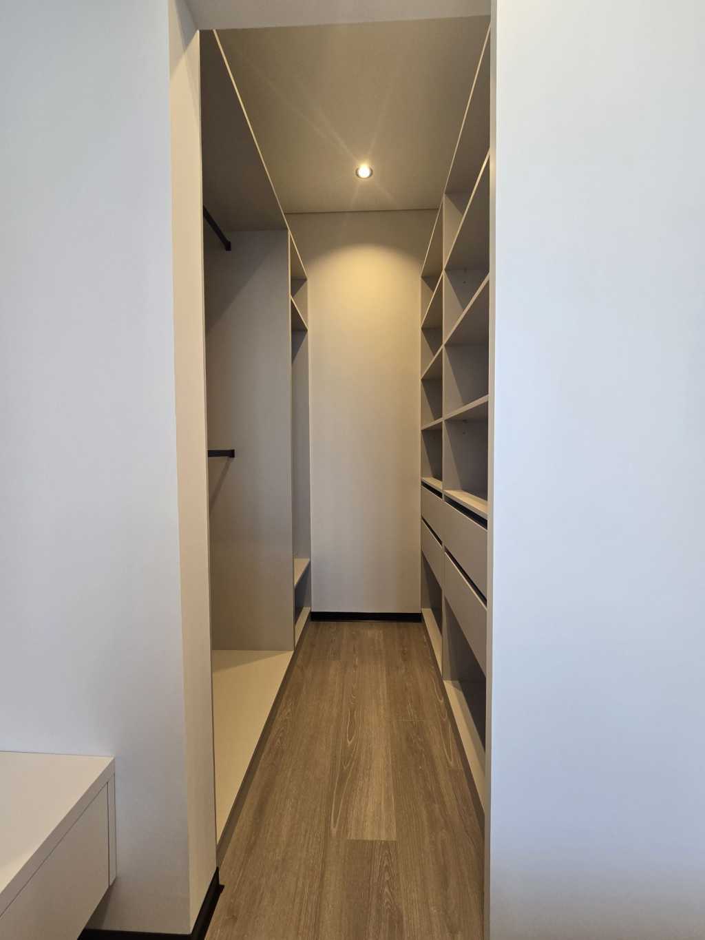 Продажа 1-комнатной квартиры 47 м², Метрологическая ул., 107