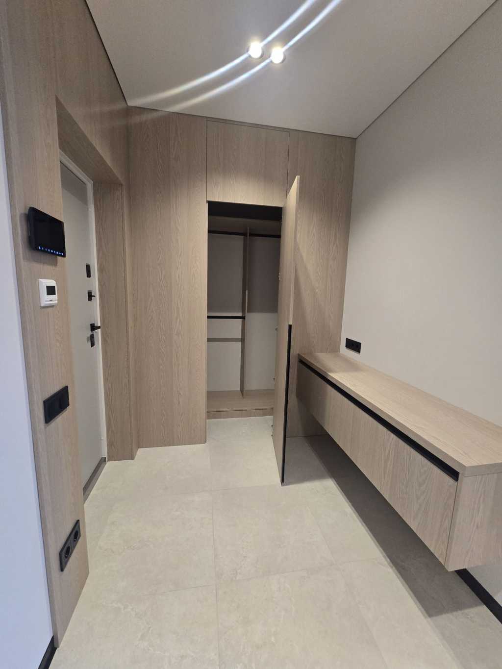 Продажа 1-комнатной квартиры 47 м², Метрологическая ул., 107