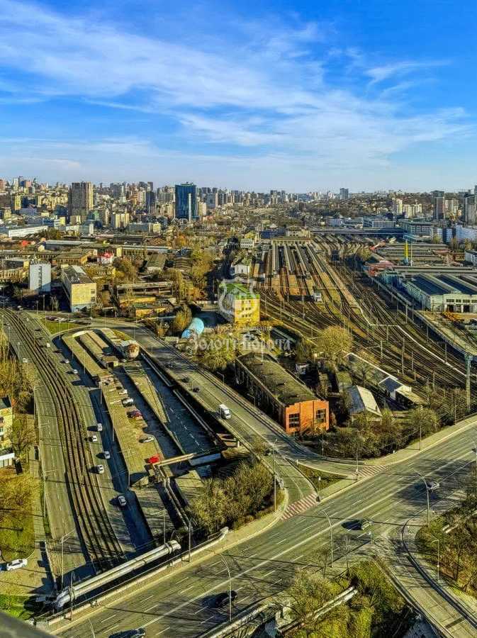 Продаж 3-кімнатної квартири 92.9 м², Берестейський, 11к3