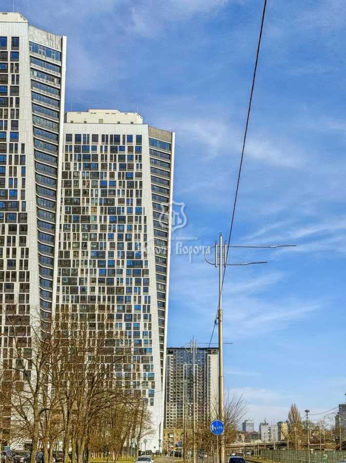 Продаж 3-кімнатної квартири 92.9 м², Берестейський, 11к3