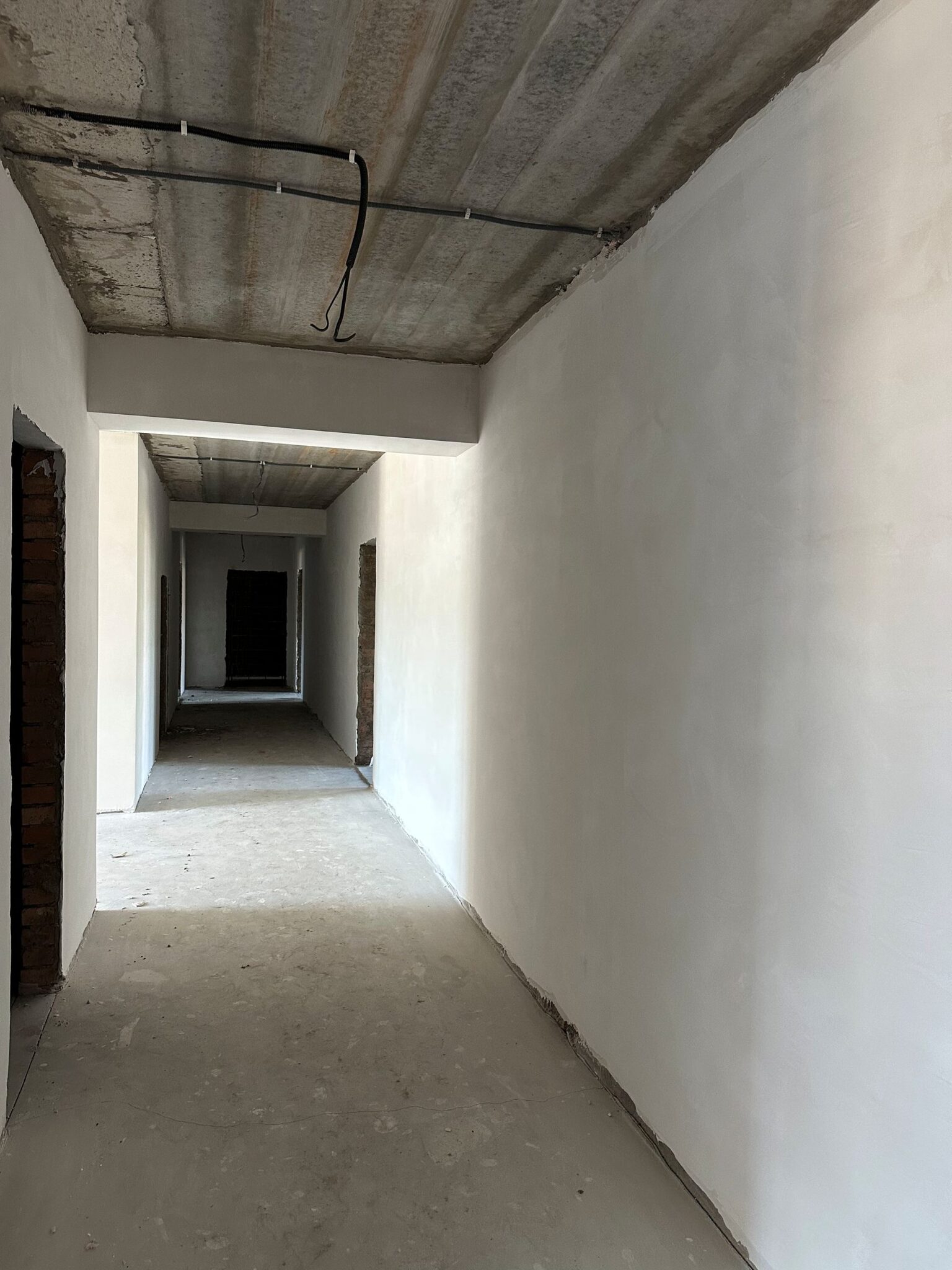 Продажа 1-комнатной квартиры 41.2 м², Максимовича ул., 6