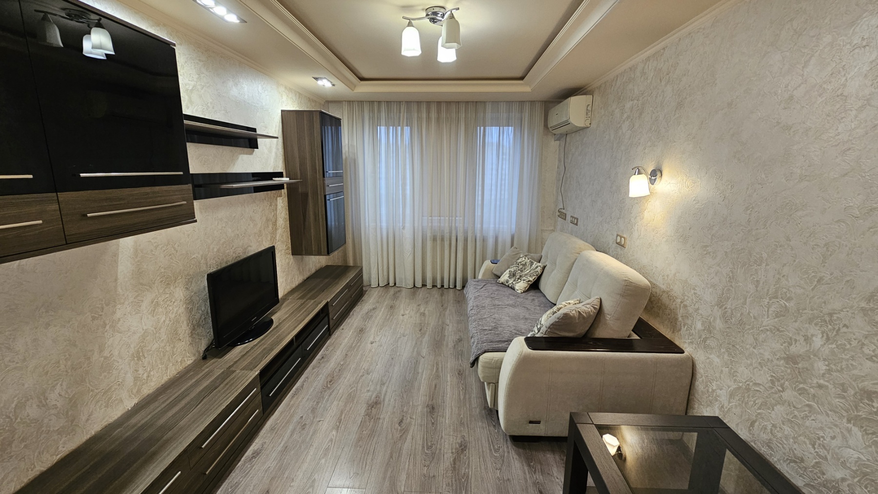 Оренда 1-кімнатної квартири 36 м², Героїв Сталінграда просп., 27А