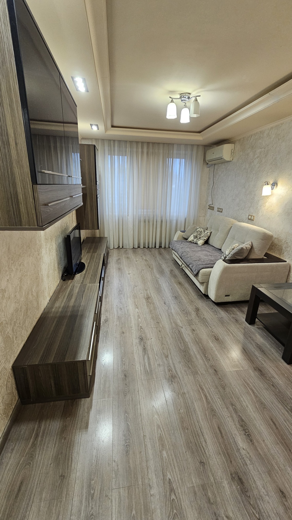 Оренда 1-кімнатної квартири 36 м², Героїв Сталінграда просп., 27А