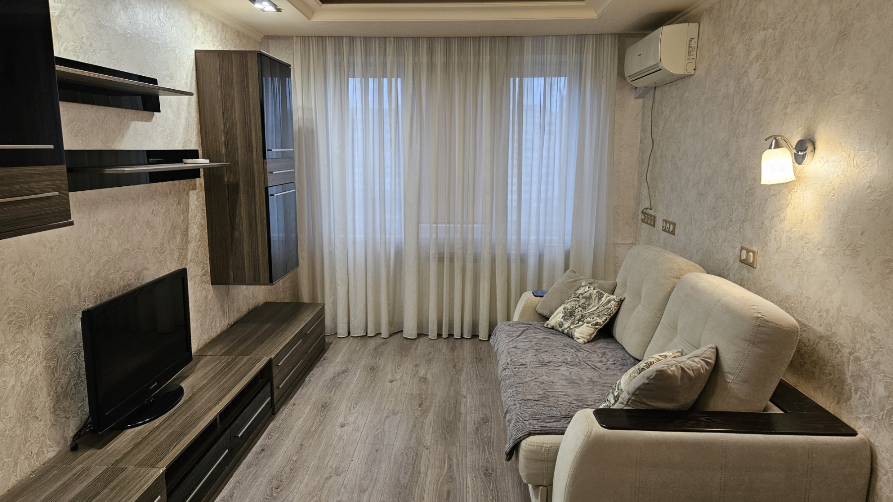 Оренда 1-кімнатної квартири 36 м², Героїв Сталінграда просп., 27А