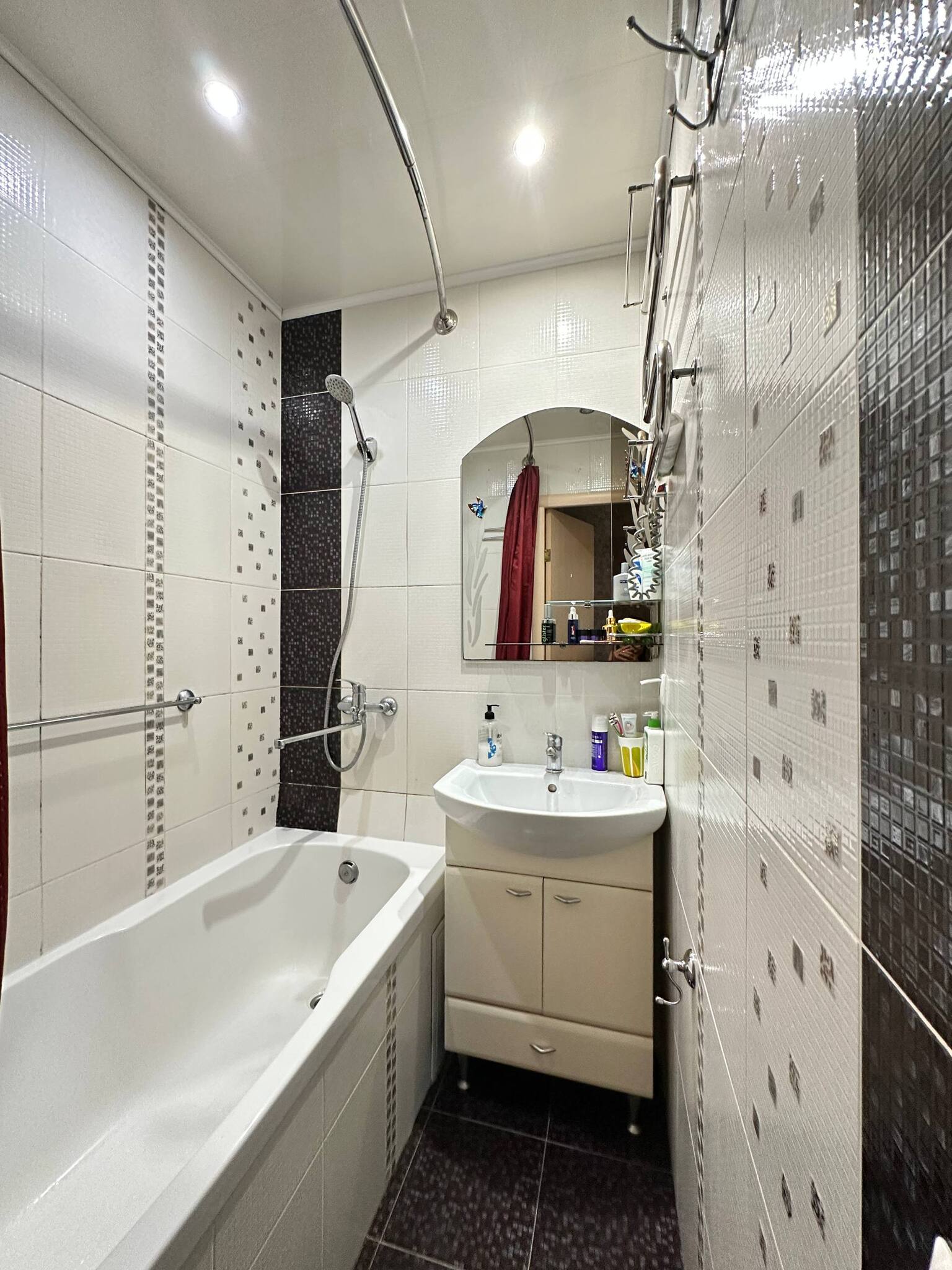 Продаж 3-кімнатної квартири 64 м², Слобожанський просп.