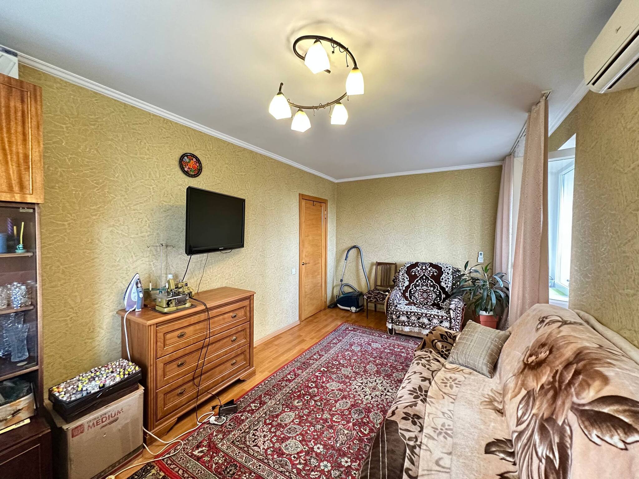 Продаж 3-кімнатної квартири 64 м², Слобожанський просп.