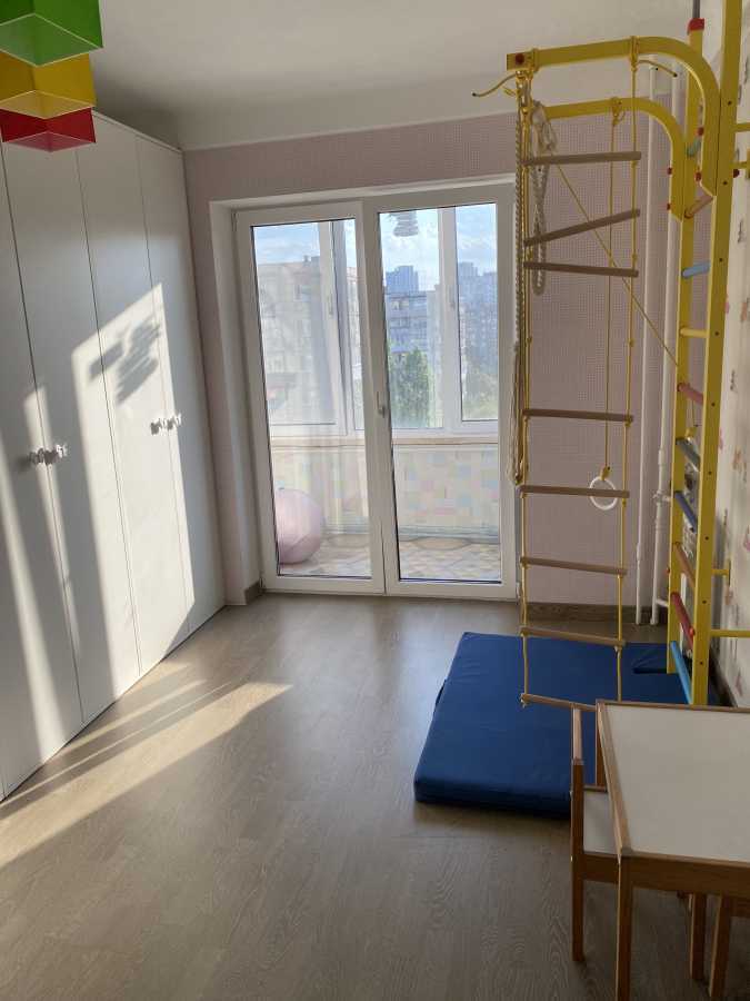 Оренда 2-кімнатної квартири 53 м², Березняківська вул., 12