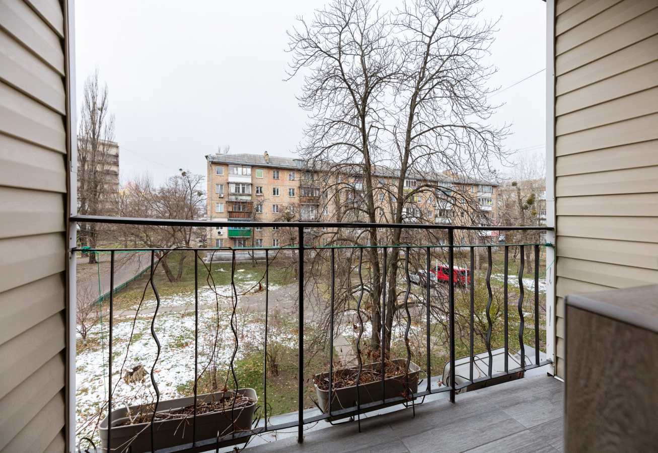Продажа 2-комнатной квартиры 40 м², Соборности просп., 1А