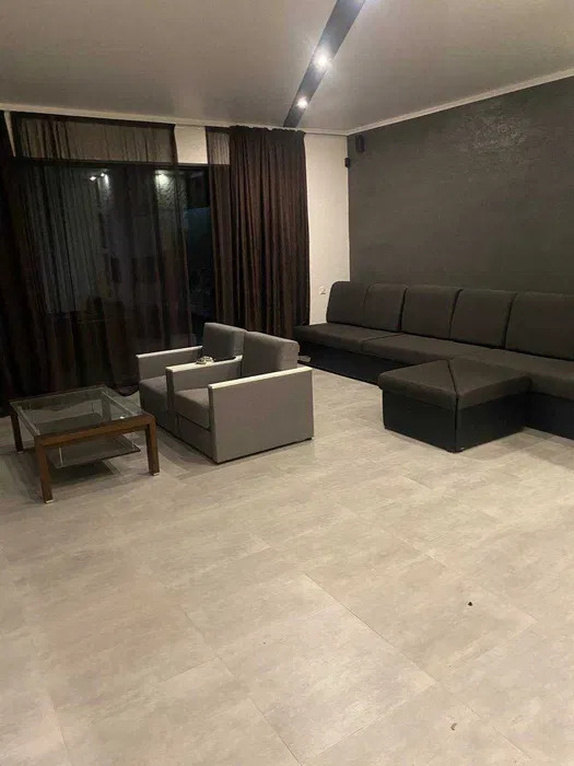 Аренда дома 550 м², Победы просп.