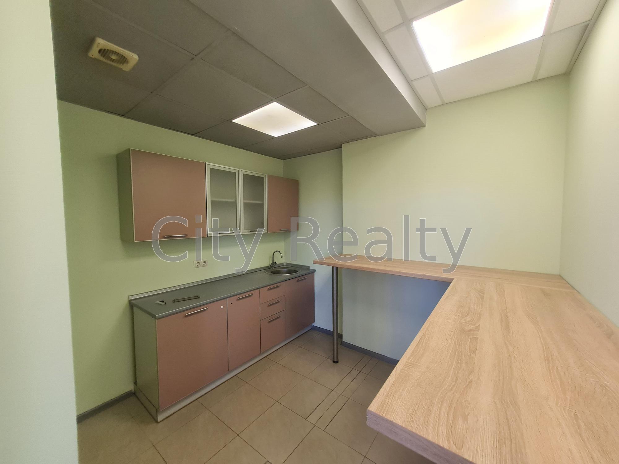 Аренда офиса 294 м², Степана Бандеры просп., 20Б