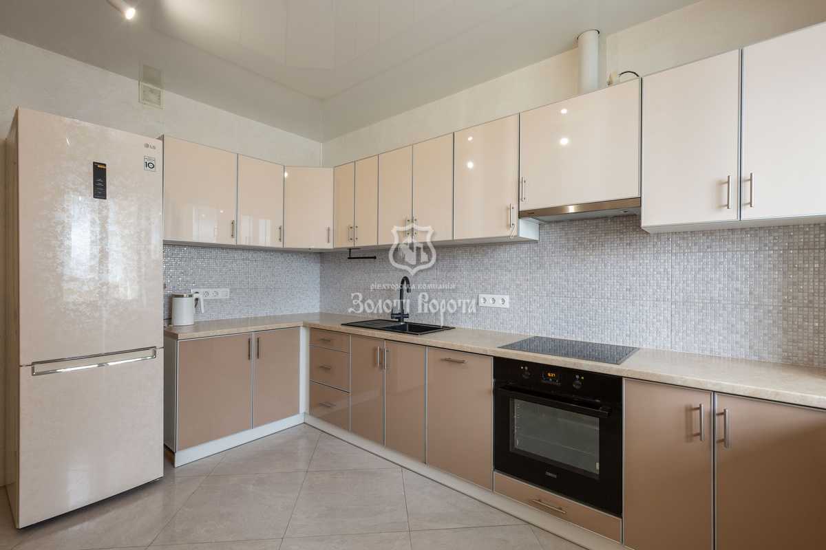 Продажа 2-комнатной квартиры 86.5 м², Чорних Запорожців, 26а