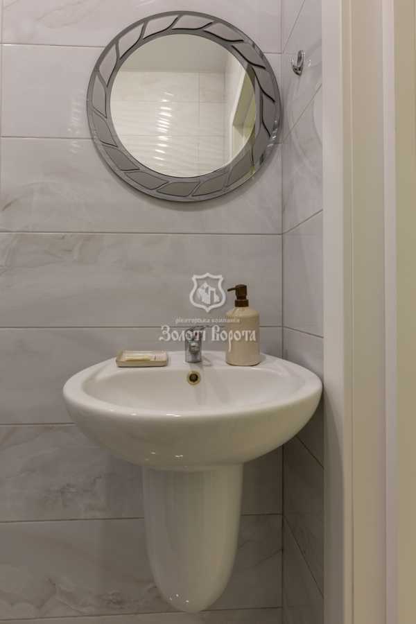 Продажа 2-комнатной квартиры 86.5 м², Чорних Запорожців, 26а