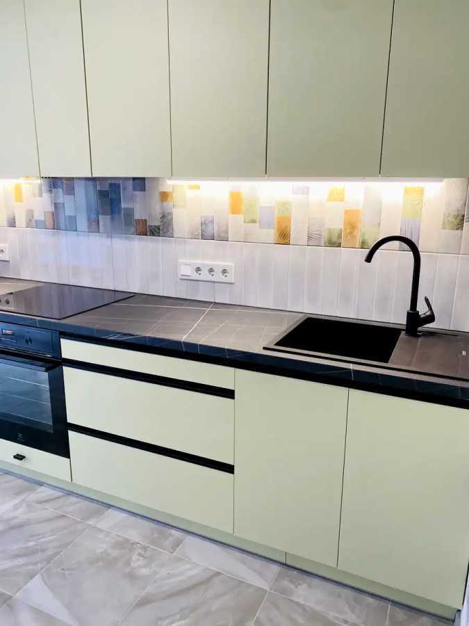 Оренда 1-кімнатної квартири 41 м², Миколи Гулака вул., 4