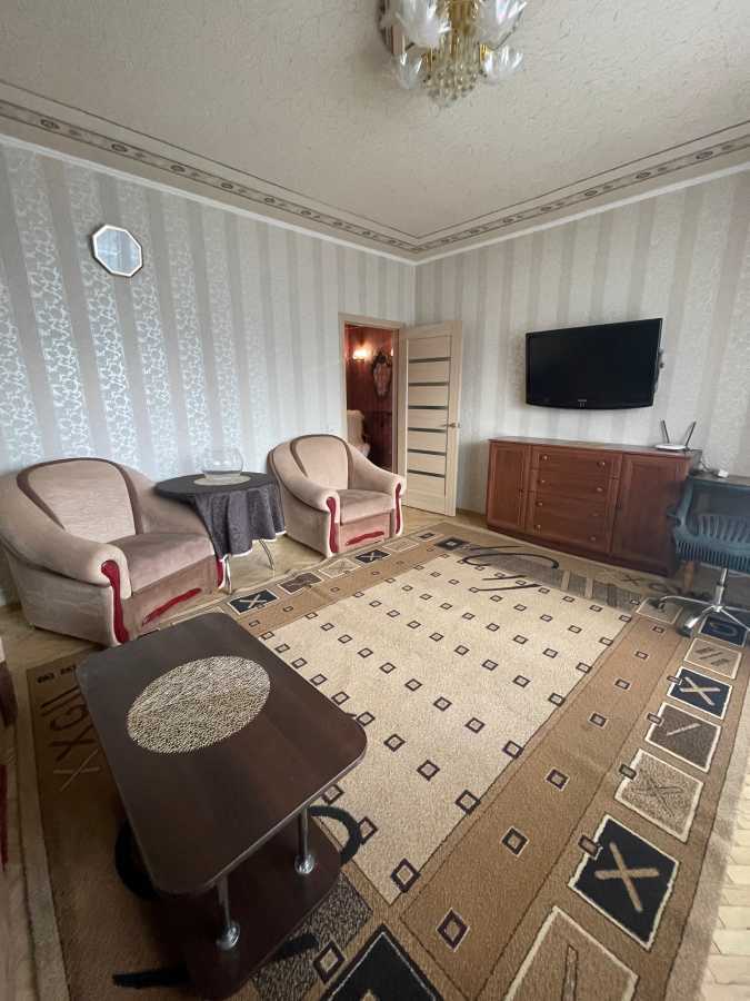 Оренда 3-кімнатної квартири 89 м², Генерала Алмазова вул., 14
