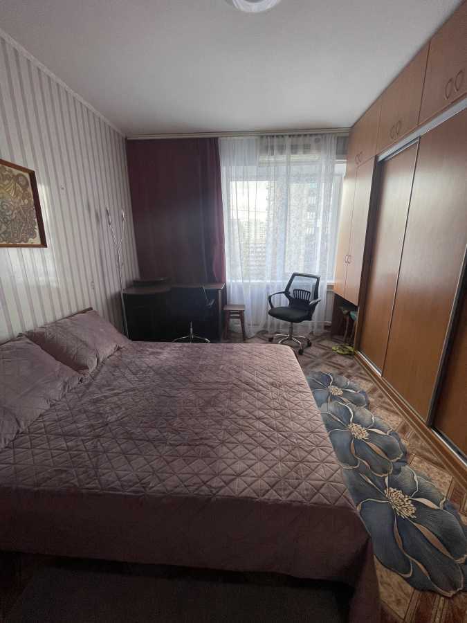 Оренда 3-кімнатної квартири 89 м², Генерала Алмазова вул., 14