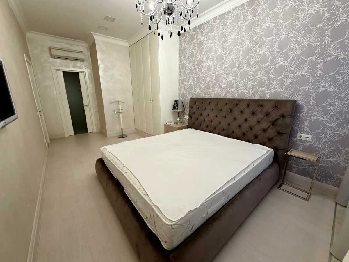 Оренда 3-кімнатної квартири 90 м², Іоанна Павла ІІ вул., 6/1