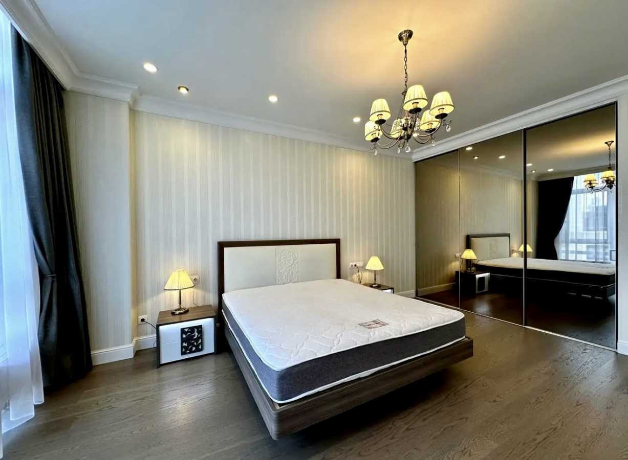 Аренда 3-комнатной квартиры 140 м², Саперное Поле ул., 3