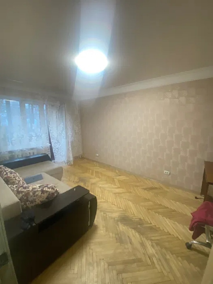 Оренда 2-кімнатної квартири 47 м², Вишгородська вул., 46