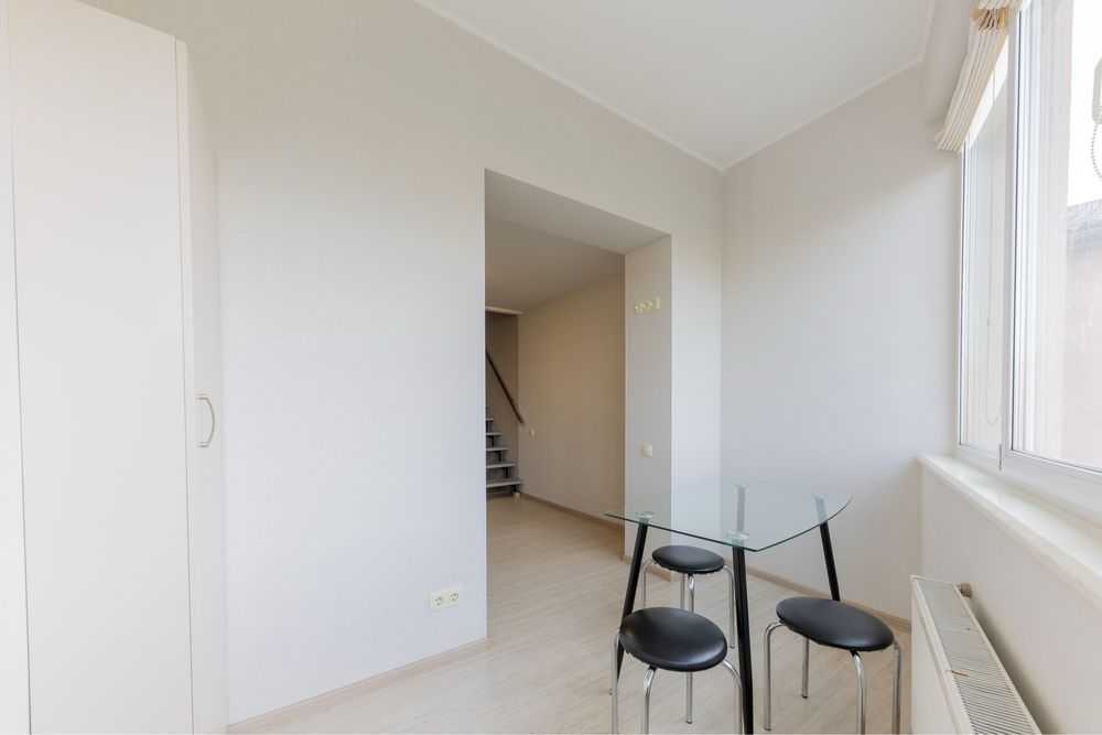 Продажа 3-комнатной квартиры 70 м², Боголюбова ул., 5