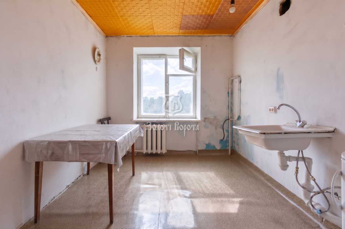 Продажа 3-комнатной квартиры 63.8 м², Полесская ул., 1