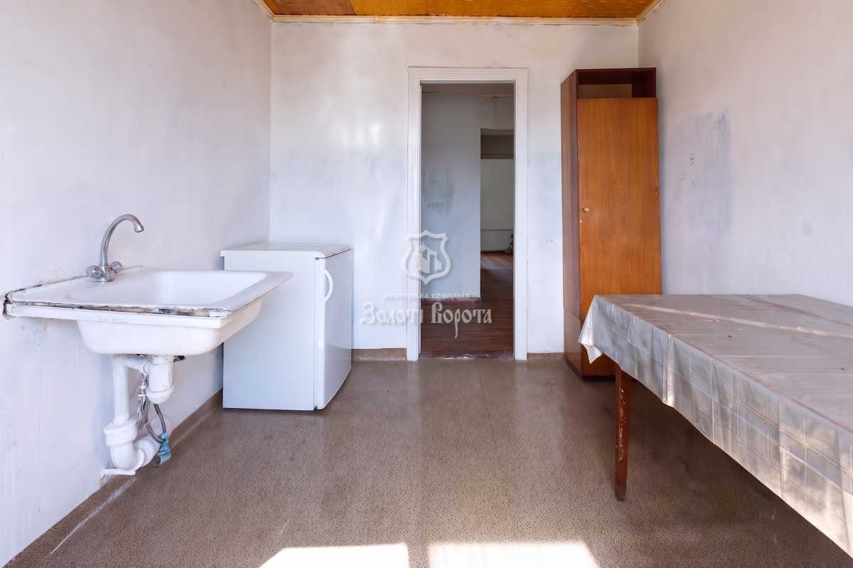 Продажа 3-комнатной квартиры 63.8 м², Полесская ул., 1