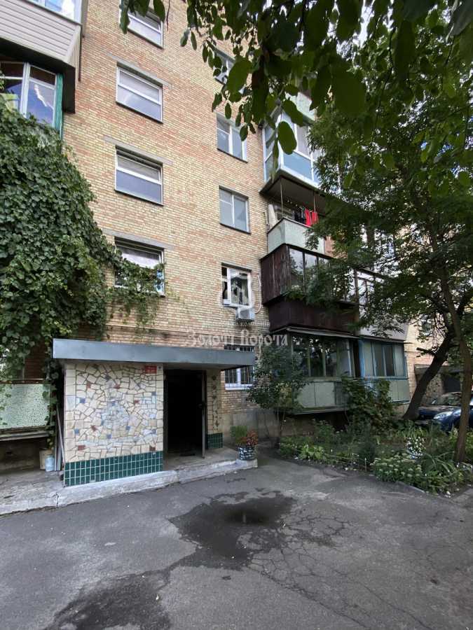 Продажа 3-комнатной квартиры 63.8 м², Полесская ул., 1