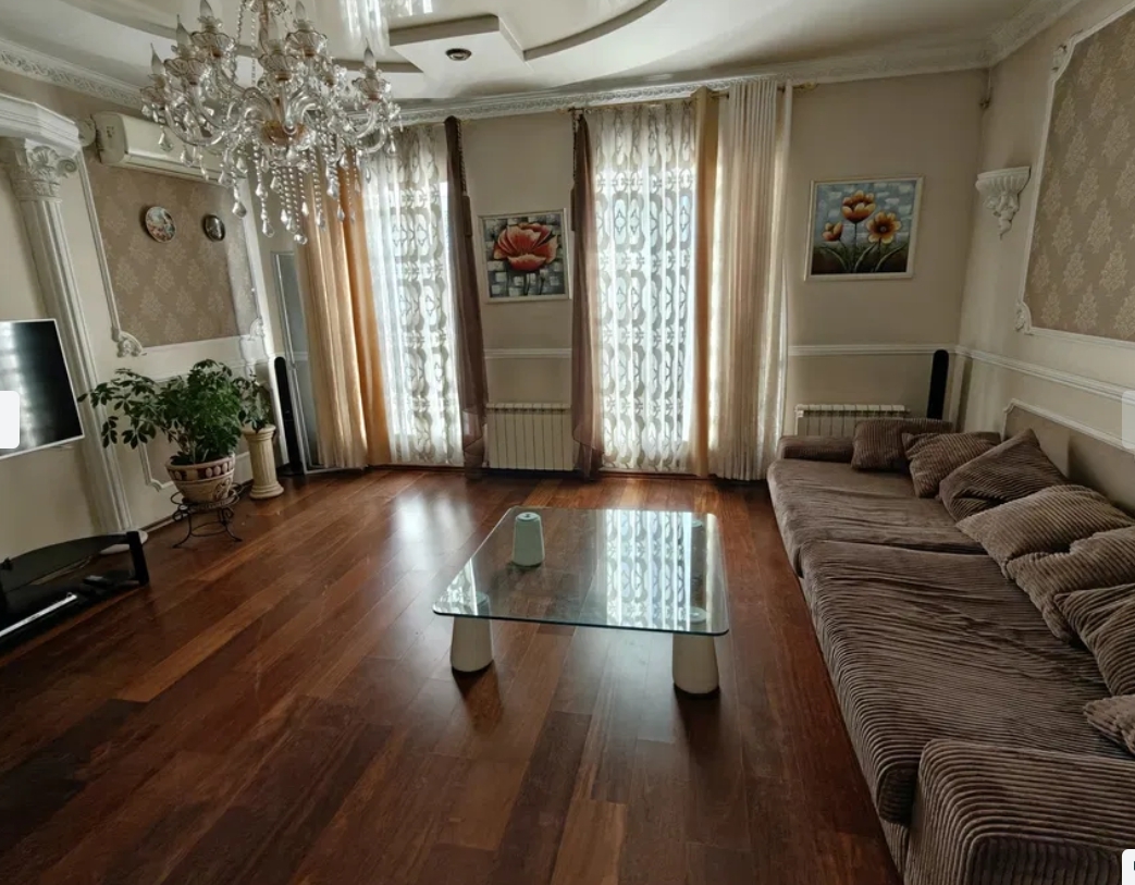 Аренда дома 260 м², Толбухина ул.
