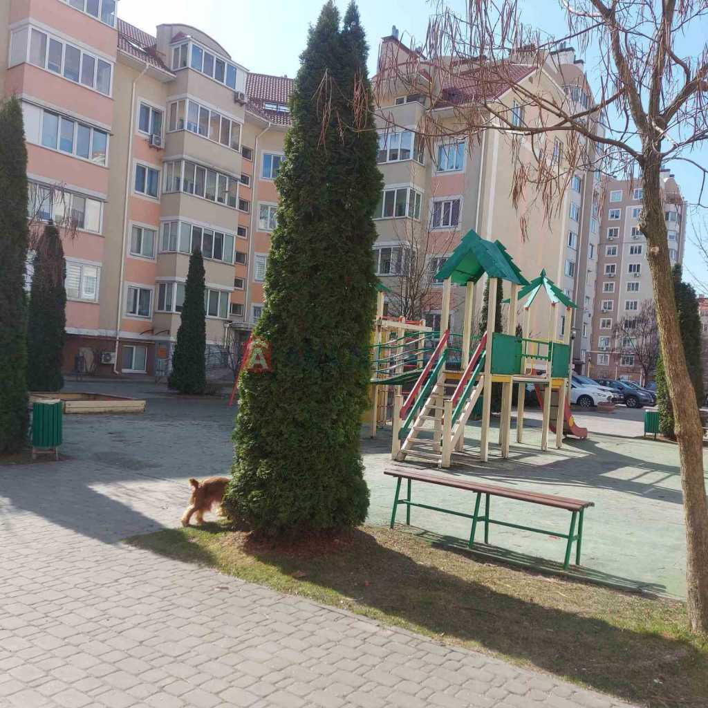 Продажа 3-комнатной квартиры 108 м², Леси Украинки ул., 6б