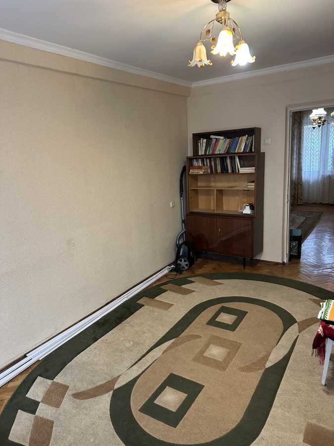 Продажа 2-комнатной квартиры 46 м², Волынская ул., 31
