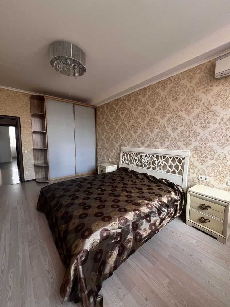 Продажа 4-комнатной квартиры 152 м², Героев Сталинграда просп., 4 К1