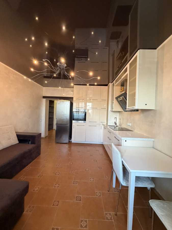 Продажа 1-комнатной квартиры 56 м², Бориспольская ул., 6