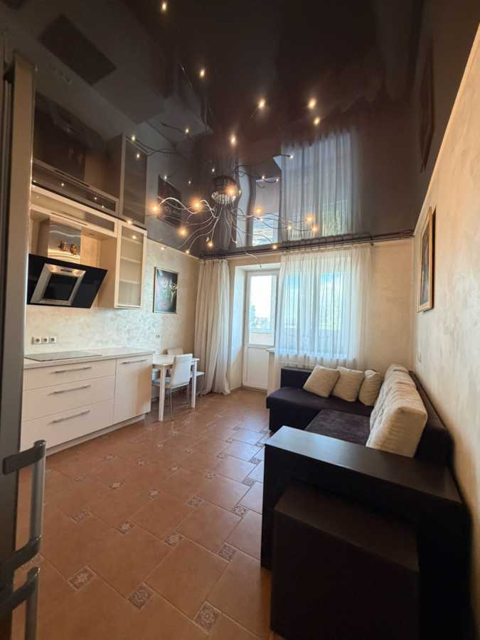 Продажа 1-комнатной квартиры 56 м², Бориспольская ул., 6