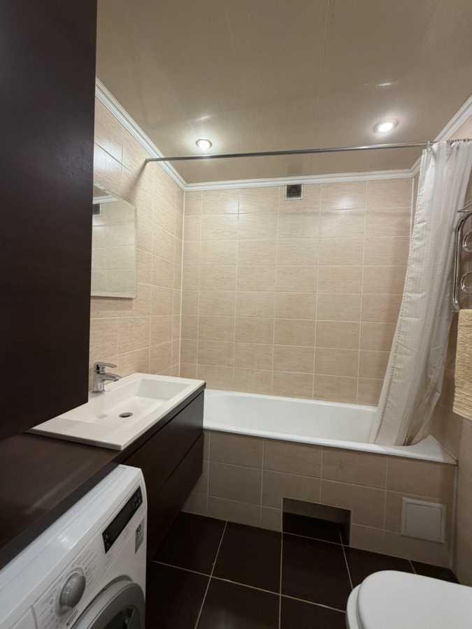 Продажа 1-комнатной квартиры 56 м², Бориспольская ул., 6