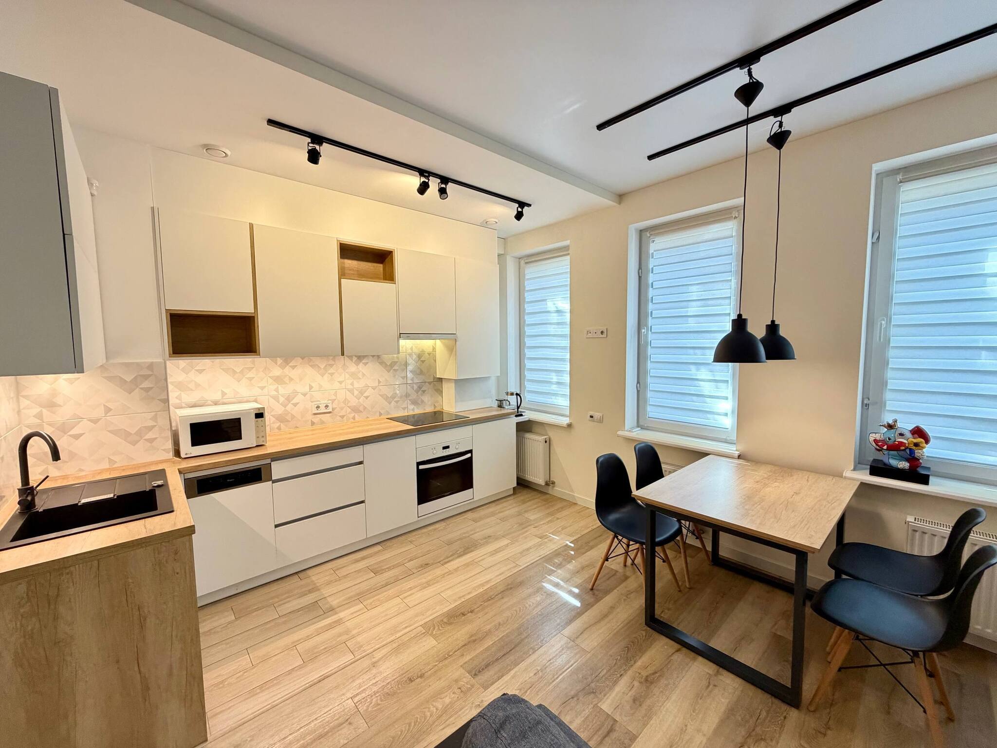 Аренда 4-комнатной квартиры 80 м², Князя Ярослава Мудрого ул.