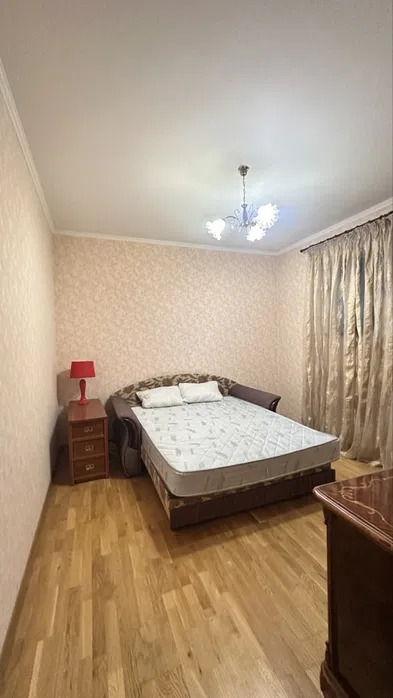Оренда будинку 650 м²