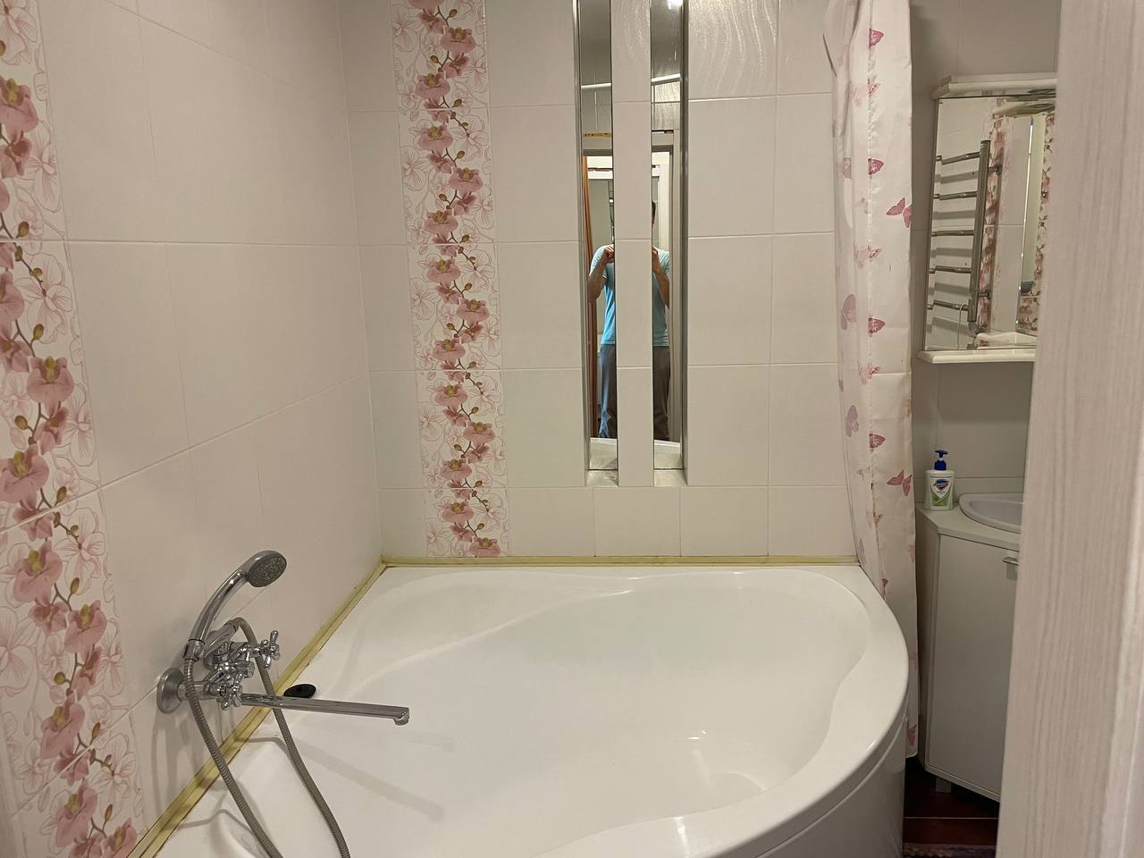 Продажа 3-комнатной квартиры 104 м², Петра Григоренко просп., 16