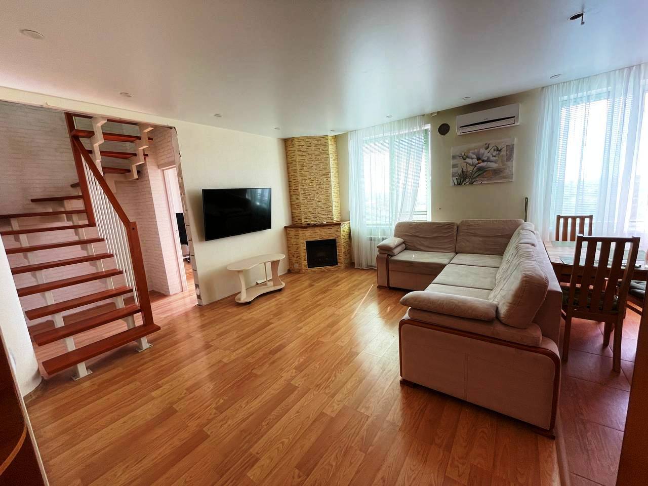 Продажа 3-комнатной квартиры 104 м², Петра Григоренко просп., 16