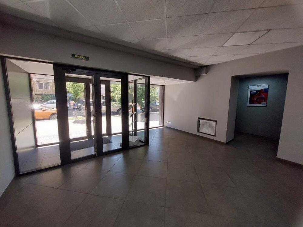 Аренда офиса 1000 м², Кирилловская ул.