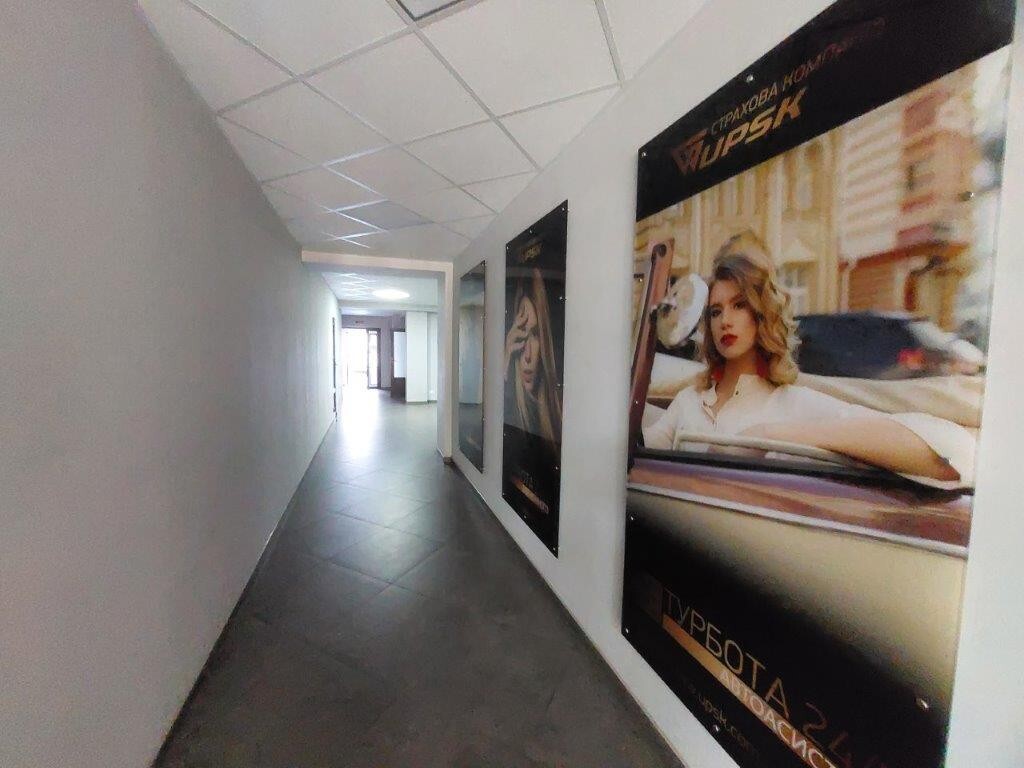 Аренда офиса 1000 м², Кирилловская ул.