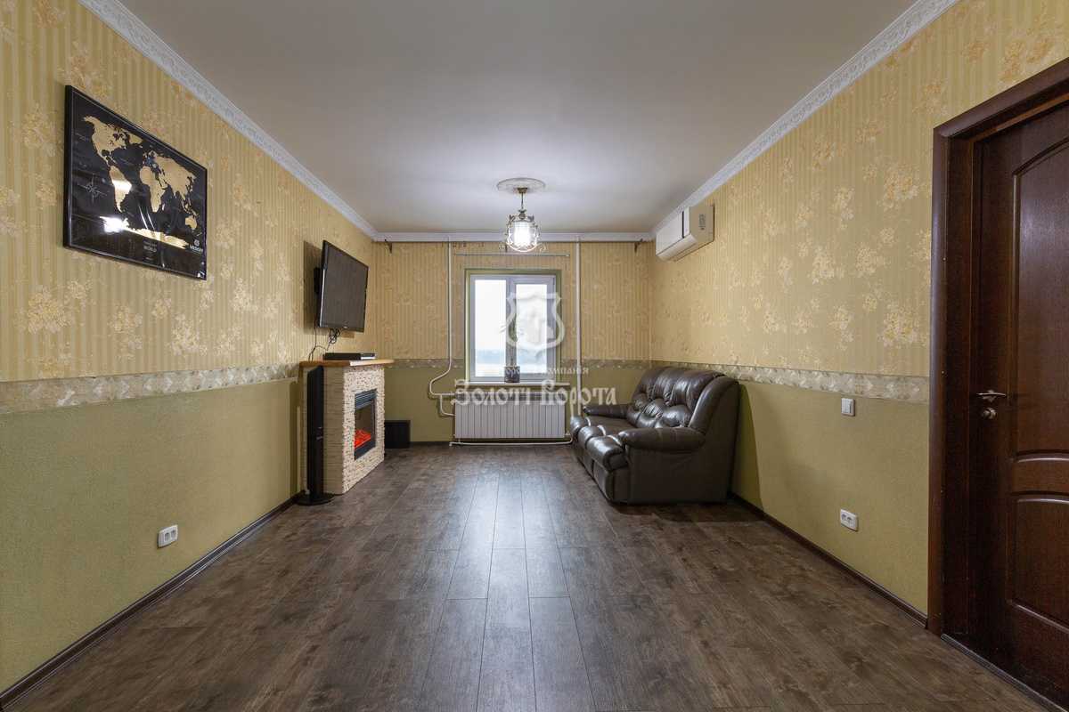 Продажа 3-комнатной квартиры 75.3 м², Ревуцкого ул., 44