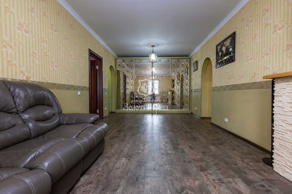 Продажа 3-комнатной квартиры 75.3 м², Ревуцкого ул., 44