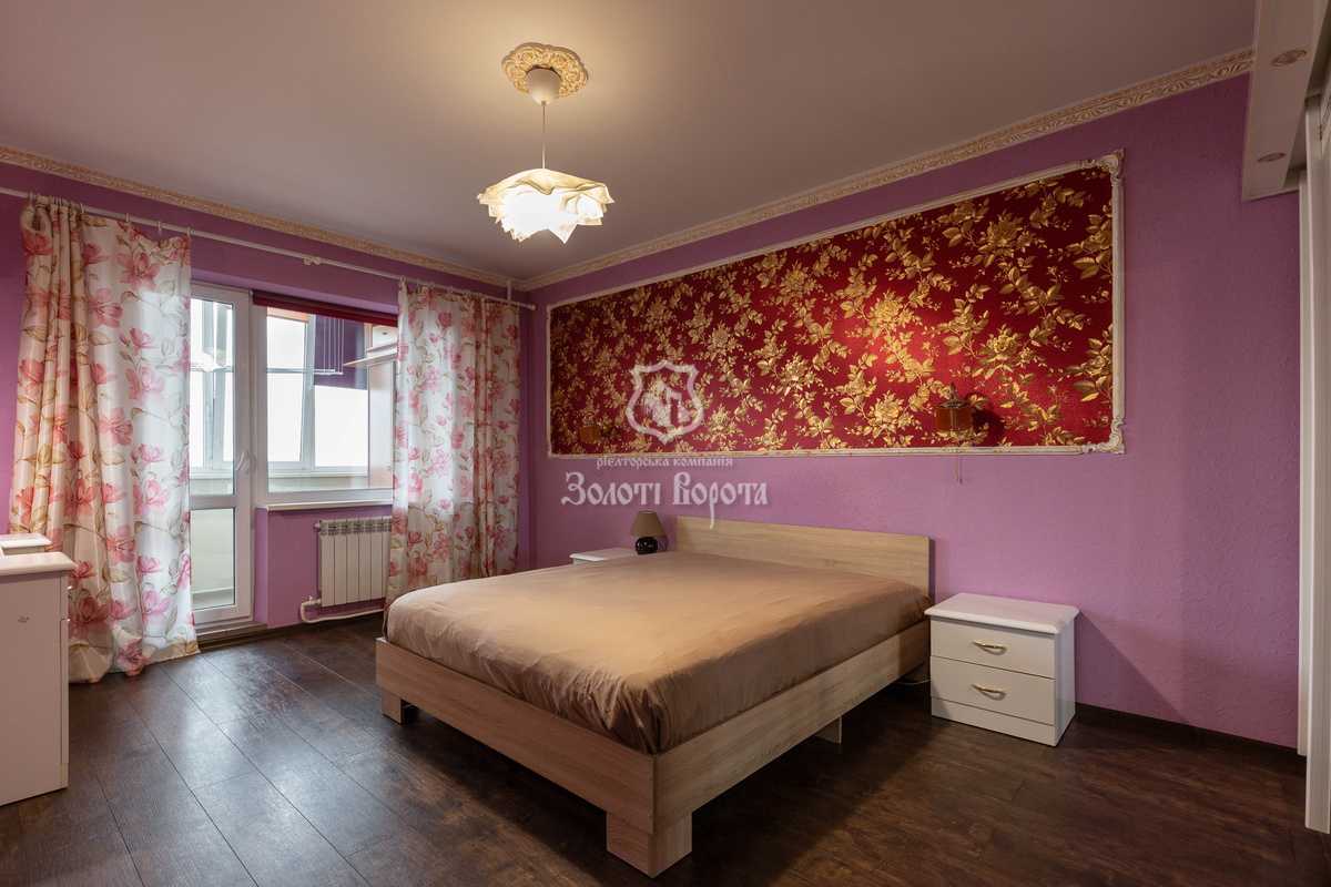 Продажа 3-комнатной квартиры 75.3 м², Ревуцкого ул., 44