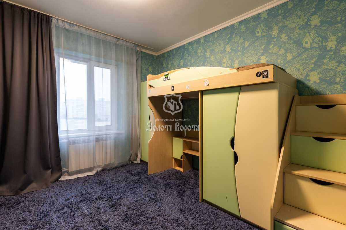 Продажа 3-комнатной квартиры 75.3 м², Ревуцкого ул., 44