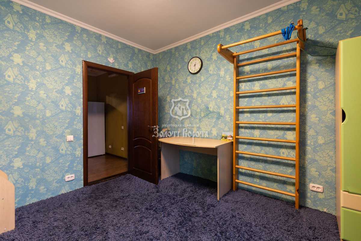 Продажа 3-комнатной квартиры 75.3 м², Ревуцкого ул., 44
