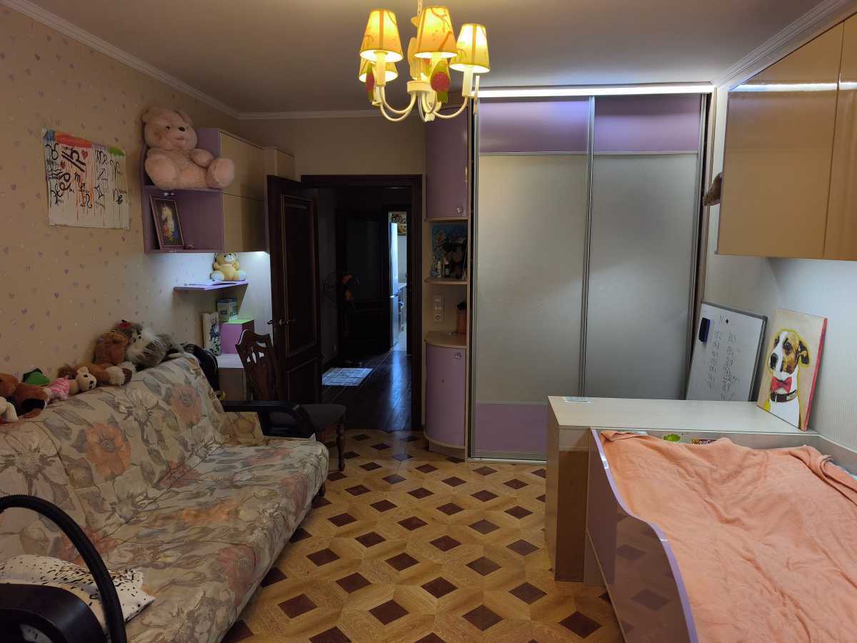 Продажа 3-комнатной квартиры 98.2 м², Здолбуновская ул., 13